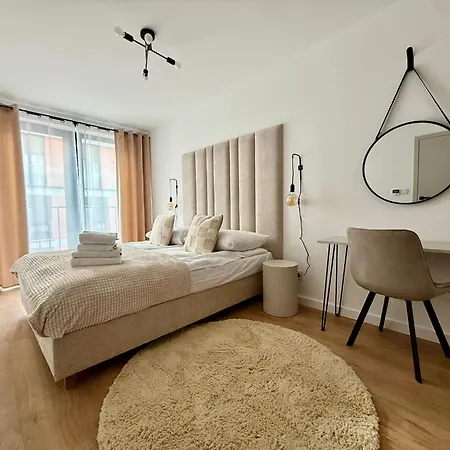 Easy Rent- Wieniawska 11 Centrum Апартаменти *